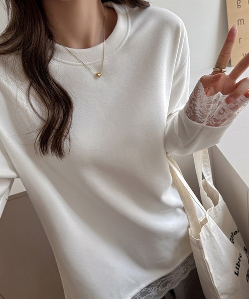 Girly Doll(ガーリードール)の「レース付きクルーネックカットソー(Tシャツ/カットソー・レディース・ホワイト/ブラック・S/M/L)」の2枚目の写真