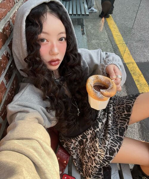 MILK ASH AND DOLLS(ミルク アッシュ アンド ドールズ)の「クロップトシュラッグフードパーカー - メランジ(パーカー・レディース・グレー・MEDIUM/LARGE)」の7枚目の写真