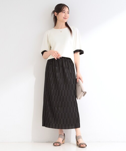 SHOO・LA・RUE（シューラルー）の「【S-LL/洗濯機可】変形プリーツで差が付く ナロースカート（スカート・レディース・スモーキーグリーン系/ブラック・03/01/04/02）」の6枚目の写真