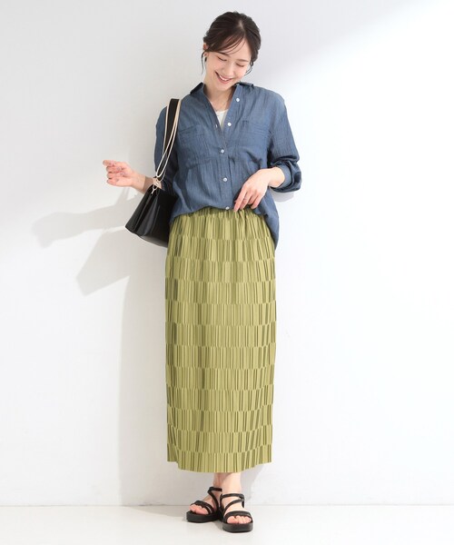 SHOO・LA・RUE（シューラルー）の「【S-LL/洗濯機可】変形プリーツで差が付く ナロースカート（スカート・レディース・スモーキーグリーン系/ブラック・03/01/04/02）」の10枚目の写真