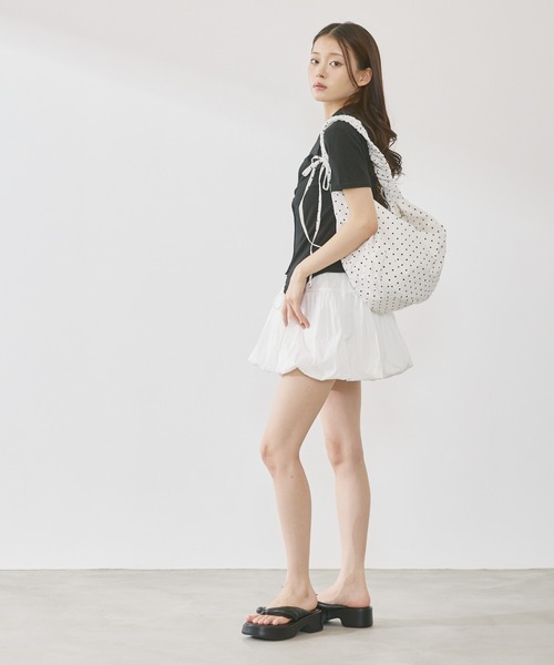 P.V.T(ピーブイティー)の「ギャザーハンドルドットバッグ(ハンドバッグ・レディース・Black/White/Red・F)」の13枚目の写真