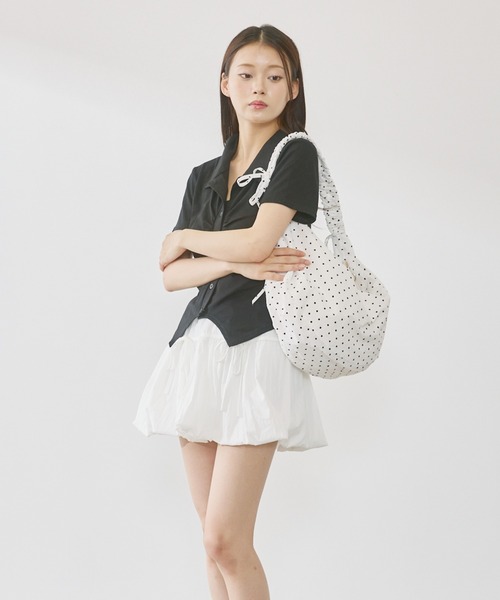 P.V.T(ピーブイティー)の「ギャザーハンドルドットバッグ(ハンドバッグ・レディース・Black/White/Red・F)」の16枚目の写真