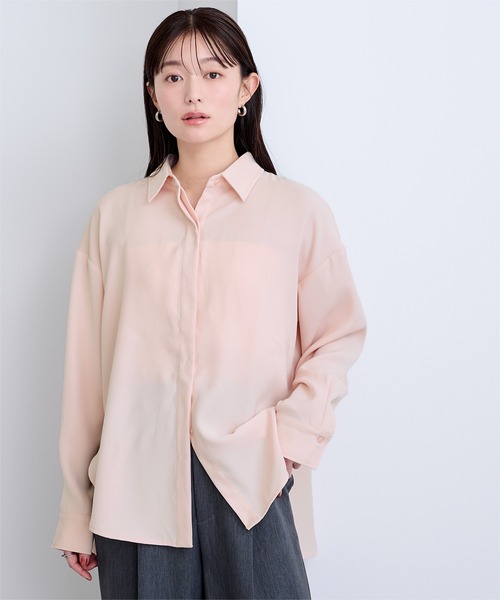 UR'S(ユアーズ)の「サイドスリットベーシックシャツ(シャツ/ブラウス・レディース・ピンク/オフホワイト/ベージュ・S/L/M)」の10枚目の写真