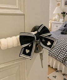 almo（アルモ）の「【Bls】【ZA】【Bling Leads】クラシックリボン ドアノブカバー(BL)（インテリア雑貨）」