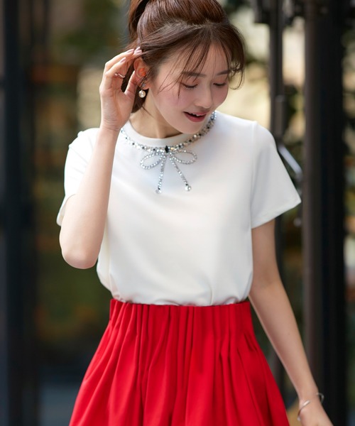 RUIRUE BOUTIQUE(ルイルエブティック)の「洗える ストレッチ | ドレスTシャツ ( ビジュー リボン ) | トップス・Tシャツ・カットソー・半袖Tシャツ・きれいめTシャツ・白Tシャツ(Tシャツ/カットソー・レディース・ブラック/ホワイト/ピンク・L/M)」の8枚目の写真