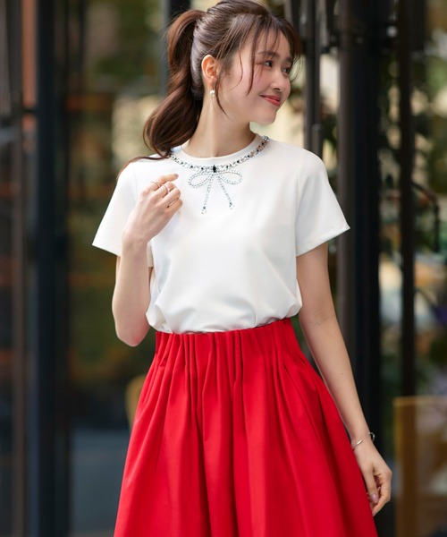 RUIRUE BOUTIQUE(ルイルエブティック)の「洗える ストレッチ | ドレスTシャツ ( ビジュー リボン ) | トップス・Tシャツ・カットソー・半袖Tシャツ・きれいめTシャツ・白Tシャツ(Tシャツ/カットソー・レディース・ブラック/ホワイト/ピンク・L/M)」の10枚目の写真