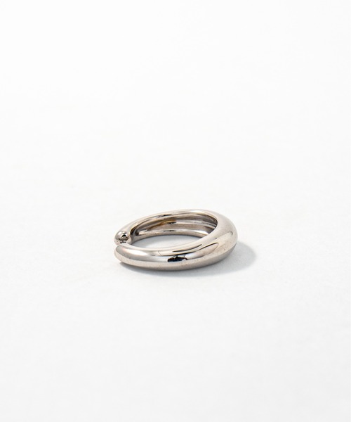 TOM WOOD(トムウッド)の「【TOMWOOD】Ear Cuff Slim シルバー イヤーカフ ユニセックス(イヤーカフ・レディース・シルバー・S/M)」の4枚目の写真