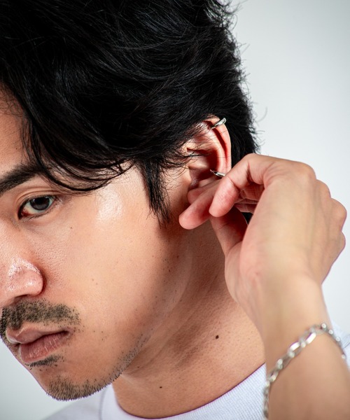 TOM WOOD(トムウッド)の「【TOMWOOD】Ear Cuff Slim シルバー イヤーカフ ユニセックス(イヤーカフ・レディース・シルバー・S/M)」の9枚目の写真