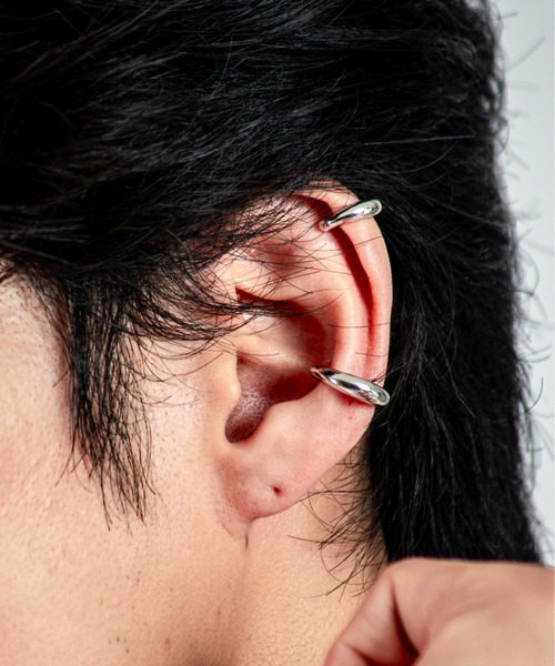 TOM WOOD(トムウッド)の「【TOMWOOD】Ear Cuff Slim シルバー イヤーカフ ユニセックス(イヤーカフ・レディース・シルバー・S/M)」の11枚目の写真