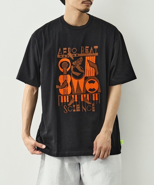 LOOSE JOINTS(ルーズジョインツ)の「【LOOSE JOINTS/ルーズジョインツ】MASATO MAEKAWA - AFRO BEAT SCIENCE S/S TEE(Tシャツ/カットソー・メンズ・ブラック/ホワイト・XL/L)」の1枚目の写真