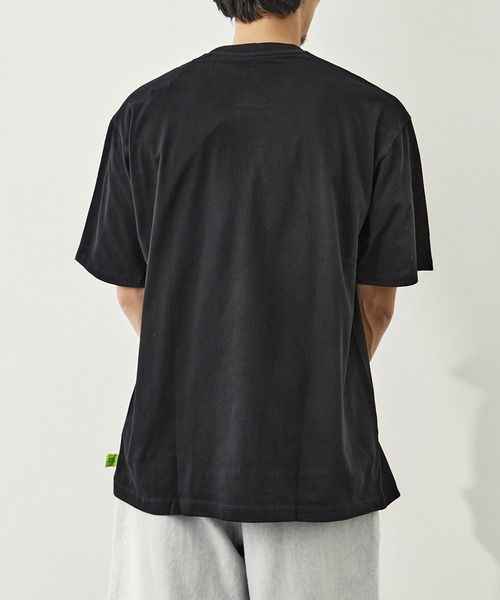 LOOSE JOINTS(ルーズジョインツ)の「【LOOSE JOINTS/ルーズジョインツ】MASATO MAEKAWA - AFRO BEAT SCIENCE S/S TEE(Tシャツ/カットソー・メンズ・ブラック/ホワイト・XL/L)」の5枚目の写真