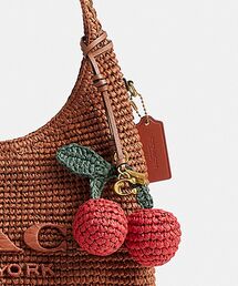 レキシー バッグ チャーム（キーホルダー）｜COACH（コーチ）の