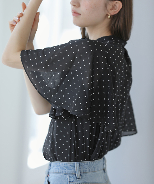 La TOTALITE(ラトータリテ)の「《WEB限定》【洗える】ケープスリーブシャツ(シャツ/ブラウス・レディース・ブラック/ブラック系その他/ホワイト・FREE)」の3枚目の写真