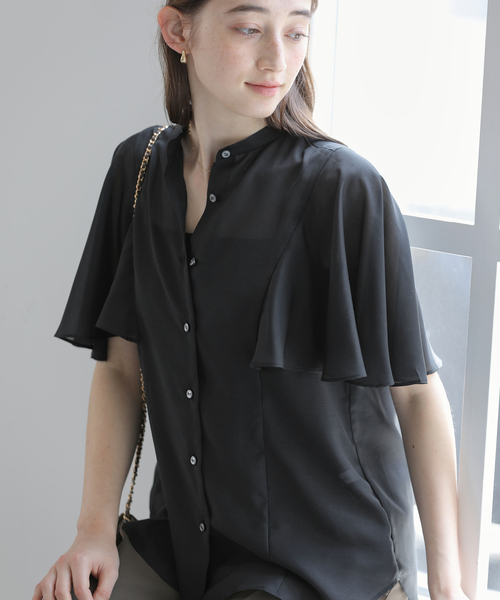 La TOTALITE(ラトータリテ)の「《WEB限定》【洗える】ケープスリーブシャツ(シャツ/ブラウス・レディース・ブラック/ブラック系その他/ホワイト・FREE)」の4枚目の写真
