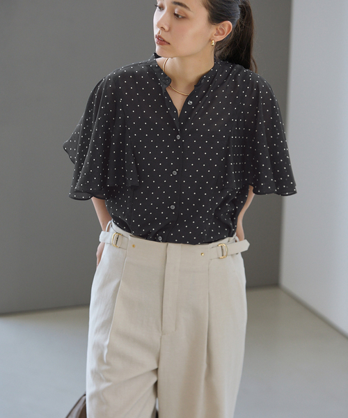 La TOTALITE(ラトータリテ)の「《WEB限定》【洗える】ケープスリーブシャツ(シャツ/ブラウス・レディース・ブラック/ブラック系その他/ホワイト・FREE)」の16枚目の写真
