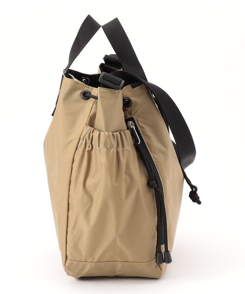 FREDRIK PACKERS（フレドリックパッカーズ）の「【FREDRIK PACKERS】210D BLOOM SHOULDER 別注モデル（ショルダーバッグ・レディース・チャコールグレー/ブラック/カーキ・FREE）」の4枚目の写真