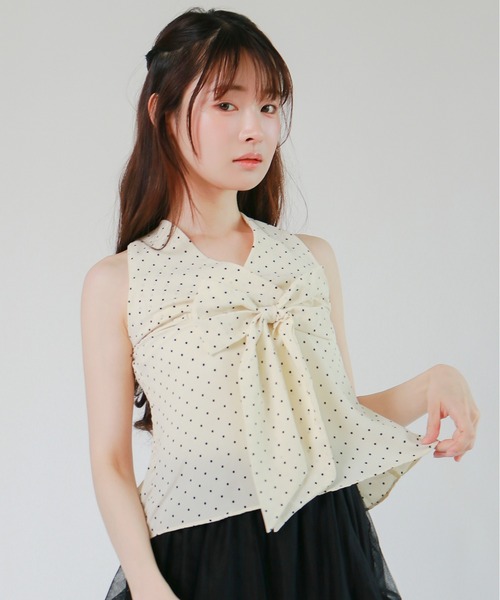 mic by Olu.(ミックバイオルドット)の「< ZOZOTOWN限定 >ドットリボンホルタートップス(シャツ/ブラウス・レディース・アイボリー/ブラック・FREE)」の1枚目の写真