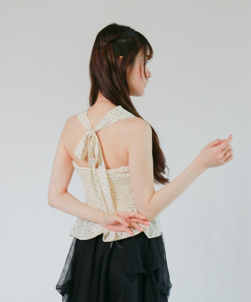 mic by Olu.(ミックバイオルドット)の「< ZOZOTOWN限定 >ドットリボンホルタートップス(シャツ/ブラウス・レディース・アイボリー/ブラック・FREE)」の4枚目の写真