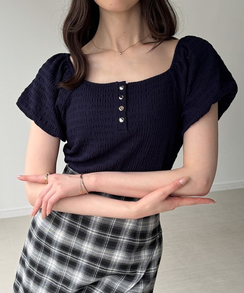 junoah(ジュノア)の「ヘンリーネックパフスリーブジャガードカットソー(Tシャツ/カットソー・レディース・アイボリー/ブラック/ネイビー・MEDIUM/SMALL/LARGE)」の3枚目の写真
