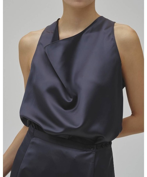 TODAYFUL(トゥデイフル)の「Asymmetry Satin Dress 12610322(ワンピース・メンズ・インディゴブルー/ブラウン・36/38)」の5枚目の写真