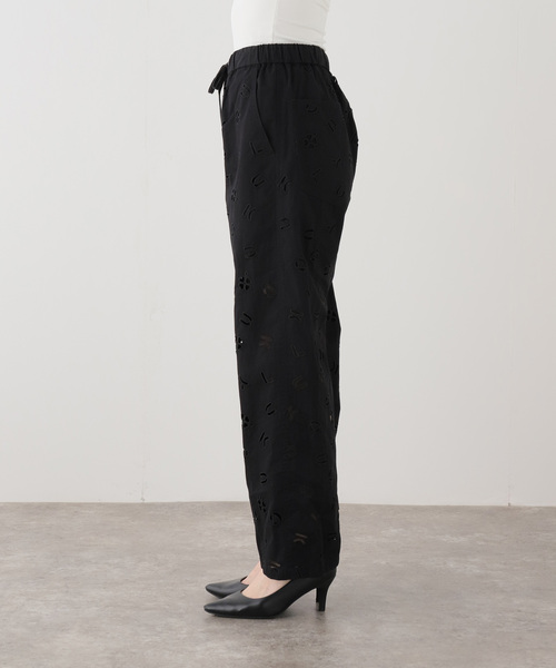 Spick & Span(スピックアンドスパン)の「WHITE FIELD / ホワイトフィールド 別注カットワークパンツ(その他パンツ・レディース・ホワイト/ブラック・FREE)」の4枚目の写真