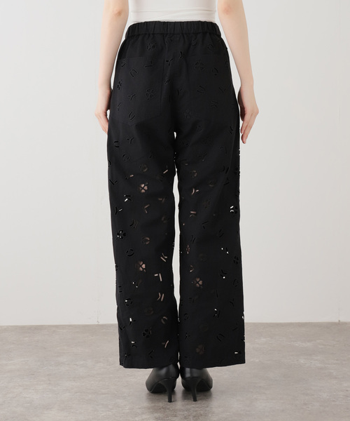 Spick & Span(スピックアンドスパン)の「WHITE FIELD / ホワイトフィールド 別注カットワークパンツ(その他パンツ・レディース・ホワイト/ブラック・FREE)」の3枚目の写真