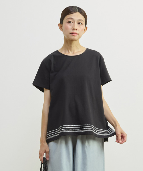 MELROSE claire(メルローズ クレール)の「【裾刺しゅう&スパンコール プルオーバー】(Tシャツ/カットソー・レディース・ホワイト/ブルー/ブラック・FREE)」の2枚目の写真