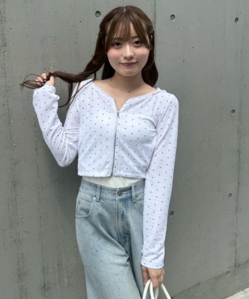 continuer de NICE CLAUP(コンティニューデナイスクラップ)の「【UVカット率90%】刺しゅうUVカットスクエアパーカー(Tシャツ/カットソー・レディース・ブラック/ピンク/アイボリー/ブラウン/ドット/ブラック系その他・FREE)」の8枚目の写真