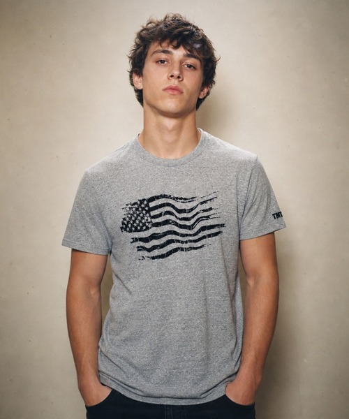 TMT(ティーエムティー)の「RAFI JERSEY S/S TEE (FLAG)(Tシャツ/カットソー・メンズ・トップグレー・MEDIUM/LARGE/X-LARGE)」の2枚目の写真