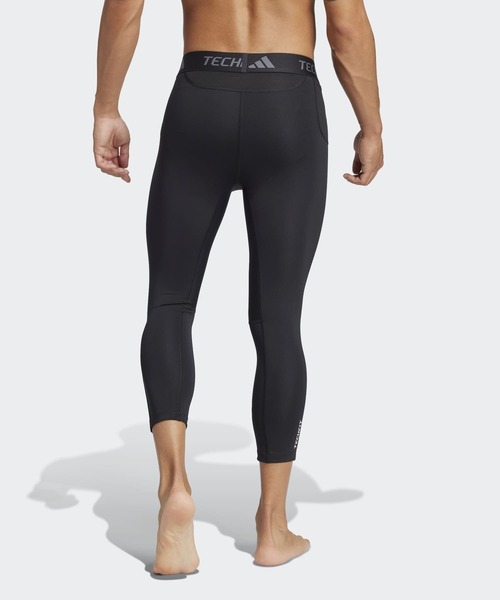 adidas(アディダス)の「テックフィット コンプレッション トレーニング 3/4丈レギンス / アディダス adidas(レギンス/スパッツ・メンズ・ブラック・X-LARGE/X-SMALL/SMALL/XX-LARGE/MEDIUM/3XL/LARGE)」の2枚目の写真
