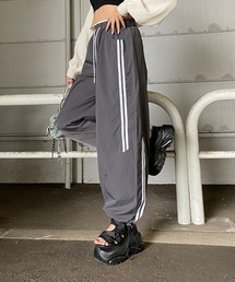 ライントラックワイドパンツ