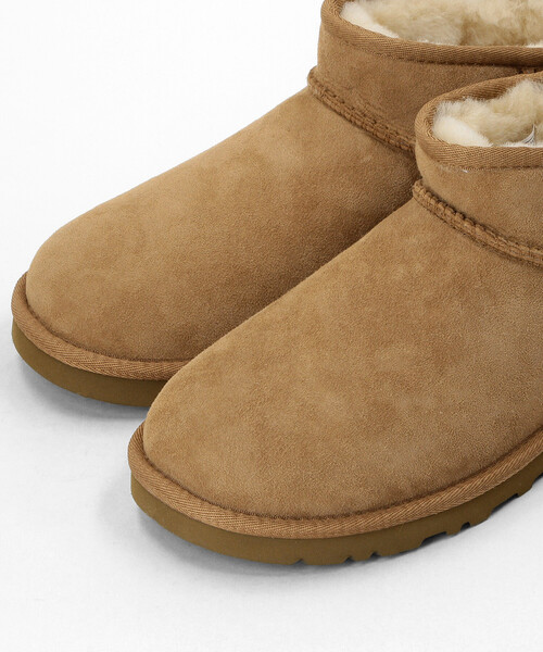 UGG(アグ)の「UGG/アグ メンズ クラシック ウルトラ ミニ / Classic Ultra Mini(ブーツ・メンズ・ブラック/ブラウン・9/10/8)」の7枚目の写真