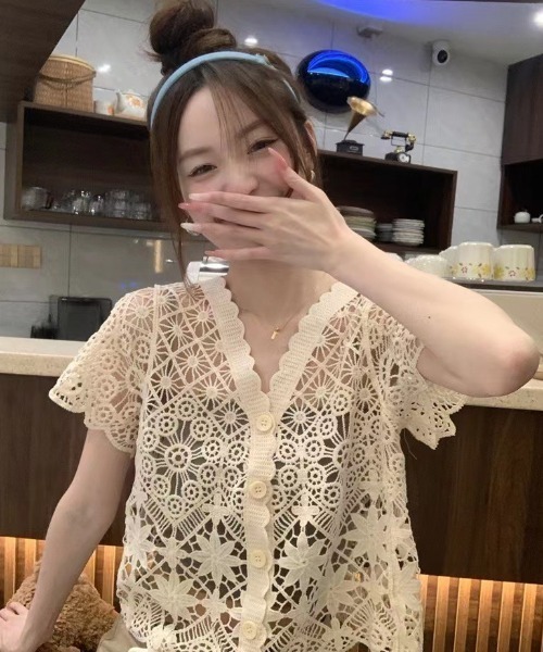 SHEPP(シープ)の「透かし編みショート丈カーディガン サマーニット 半袖トップス(カーディガン/ボレロ・レディース・アイボリー/ホワイト・F)」の8枚目の写真