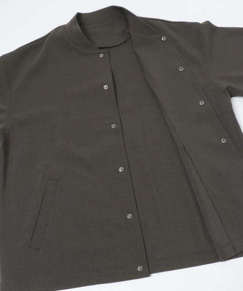 ITEMS URBANRESEARCH（アイテムズ アーバンリサーチ）の「『イージーケア』高機能 ドライタッチスナップブルゾン（ブルゾン・メンズ・カーキ/グレー/スミクロ・LARGE/MEDIUM）」の12枚目の写真