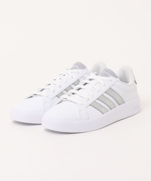 adidas(アディダス)の「【adidas】アディダス GRANDCOURT 3.0J(グランドコート 3.0J)(スニーカー・レディース・ブラック×シルバー/ホワイト×シルバー・25.0cm/24.5cm/24.0cm/23.5cm/23.0cm/22.5cm)」の1枚目の写真