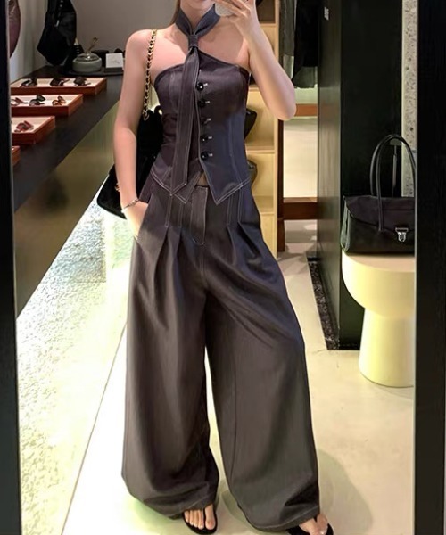FAVORITO(ファヴォリート)の「オフショルダートップスパンツセットアップ(セットアップ・レディース・ダークブルー・S/L/M)」の4枚目の写真