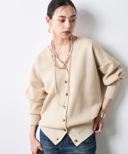 CHIC STYLE(シックスタイル)の「Vネックニットカーディガン<大きいサイズ有>シックスタイル(カーディガン/ボレロ・レディース・グレー/ワイン/ブラック/ライトベージュ・M/3L/LL/L/5L/4L)」の1枚目の写真