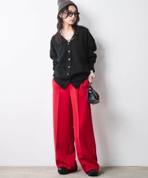 CHIC STYLE(シックスタイル)の「Vネックニットカーディガン<大きいサイズ有>シックスタイル(カーディガン/ボレロ・レディース・グレー/ワイン/ブラック/ライトベージュ・M/3L/LL/L/5L/4L)」の21枚目の写真