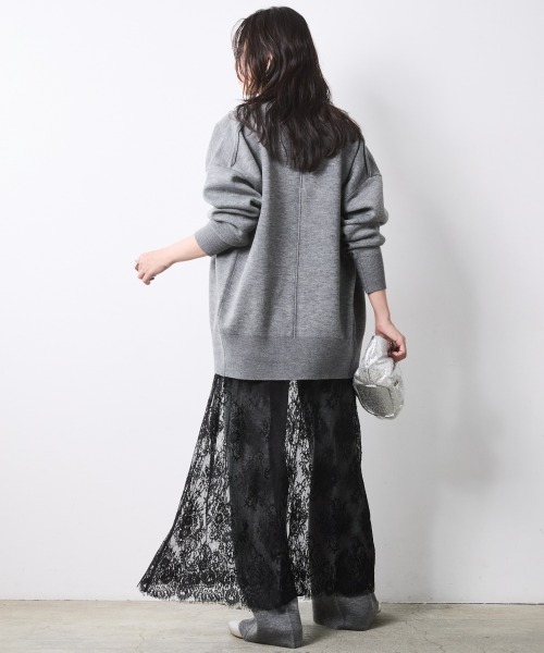 CHIC STYLE(シックスタイル)の「Vネックニットカーディガン<大きいサイズ有>シックスタイル(カーディガン/ボレロ・レディース・グレー/ワイン/ブラック/ライトベージュ・M/3L/LL/L/5L/4L)」の15枚目の写真
