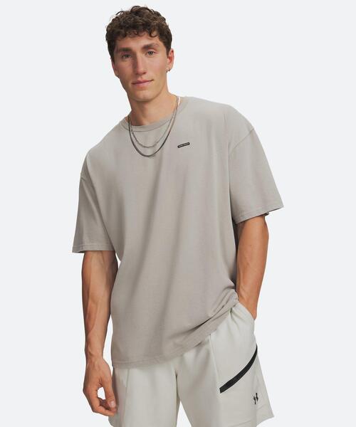 UNDER ARMOUR(アンダーアーマー)の「UAヘビーウェイト オーバーサイズ ウォッシュ ショートスリーブ Tシャツ(ライフスタイル/メンズ)(Tシャツ/カットソー・メンズ・ベージュ系・L/XL/M)」の1枚目の写真