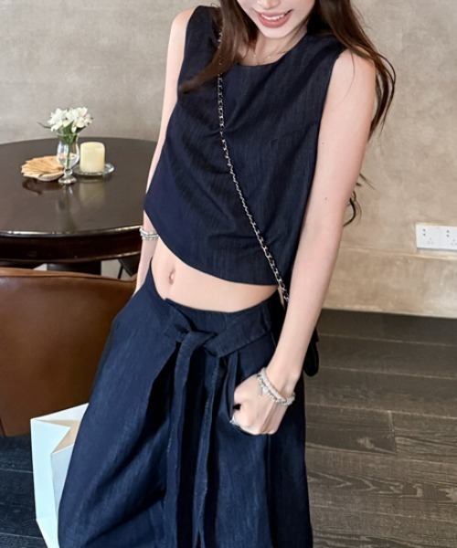 FLINEA(フリネア)の「デニムタンクトップ+パンツセットアップ(セットアップ・レディース・インディゴブルー・M/L)」の21枚目の写真