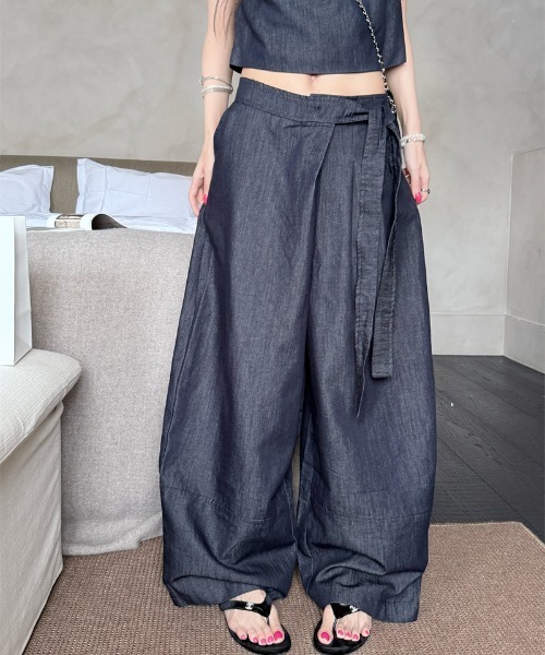 FLINEA(フリネア)の「デニムタンクトップ+パンツセットアップ(セットアップ・レディース・インディゴブルー・M/L)」の13枚目の写真