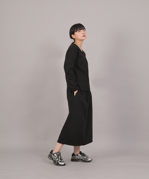 SAINTCREW(セントクルー)の「ミニマル16sコットンVネック長袖TシャツMMV-8A15ブラック(Tシャツ/カットソー・レディース・その他・FREE)」の9枚目の写真