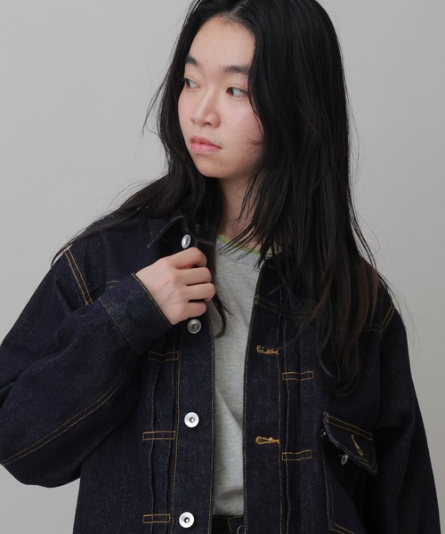 LAKOLE(ラコレ)の「デニムジャケット(WOMEN) / 1068081(デニムジャケット・レディース・インディゴブルー/ブラック・SMALL/MEDIUM/LARGE)」の9枚目の写真