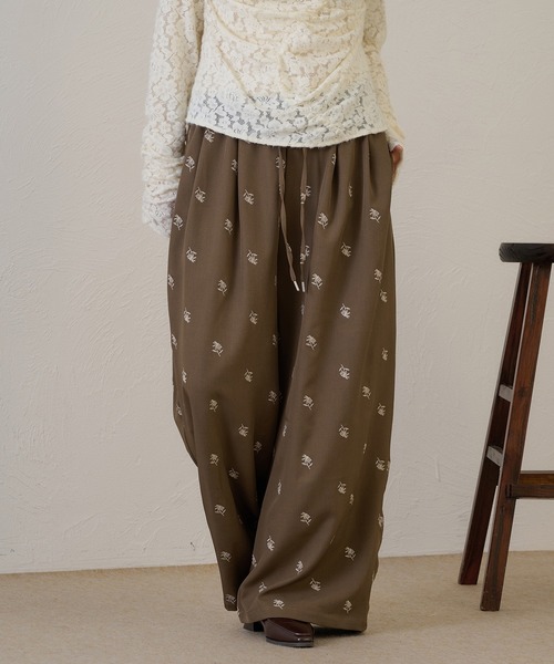 raffime(ラフィミー)の「【Raffime】【柄アソート展開】2タックイージーワイドパンツ(その他パンツ・レディース・チャコールグレー/ブラウン系その他/ダークブラウン・MEDIUM/SMALL)」の3枚目の写真