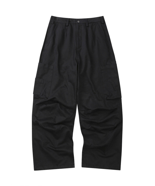 DESIRED(デシレッド)の「マルチポケットワイドカーゴパンツ-FESK2201B03(その他パンツ・レディース・ブラック・MEDIUM/LARGE/X-LARGE)」の2枚目の写真