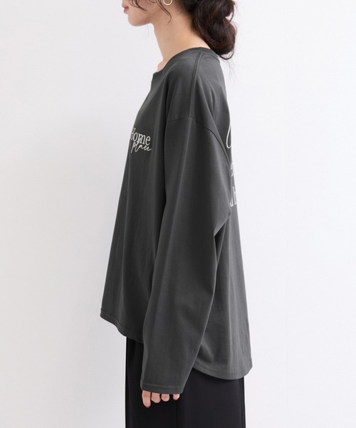 le cercle ADAM ET ROPE'(ルセルクルアダムエロペ)の「ロゴ刺繍バックラウンドヘムロンTEE(Tシャツ/カットソー・レディース・ホワイト/チャコールグレー/ブラウン・FREE)」の19枚目の写真