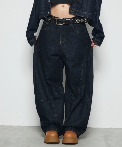 DAZE(デイズ)の「ステッチライン バルーンワイドデニムパンツ(デニムパンツ・メンズ・インディゴブルー・SMALL/MEDIUM/LARGE)」の14枚目の写真