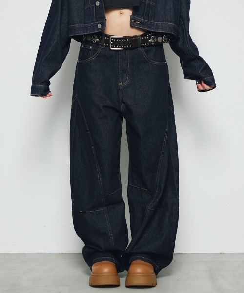 DAZE(デイズ)の「ステッチライン バルーンワイドデニムパンツ(デニムパンツ・メンズ・インディゴブルー・SMALL/MEDIUM/LARGE)」の15枚目の写真