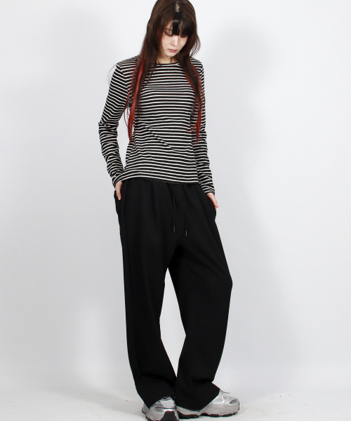 DEMARC(ドゥマーク)の「無地ストレートフィットセミワイドパンツ(スラックス・レディース・その他・MEDIUM/LARGE)」の5枚目の写真